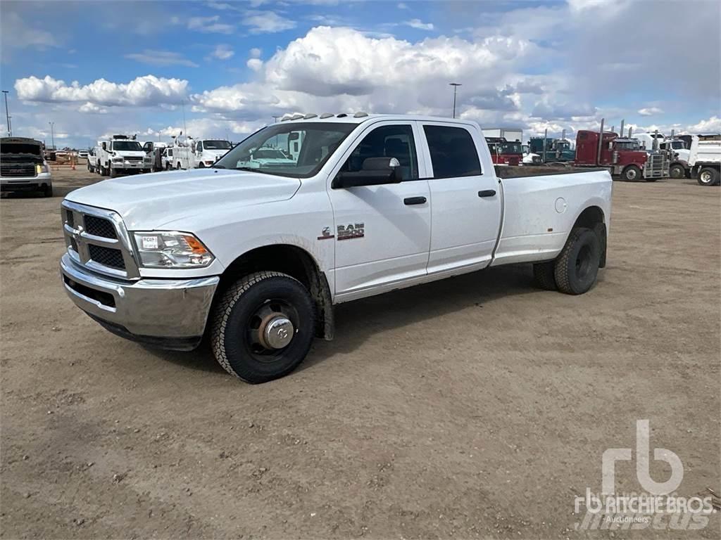 RAM 3500 Bestelwagens met open laadbak