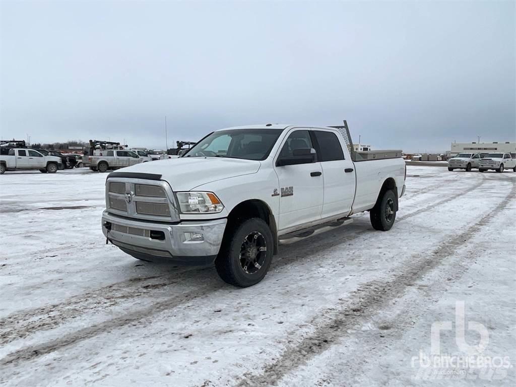 RAM 3500 Bestelwagens met open laadbak
