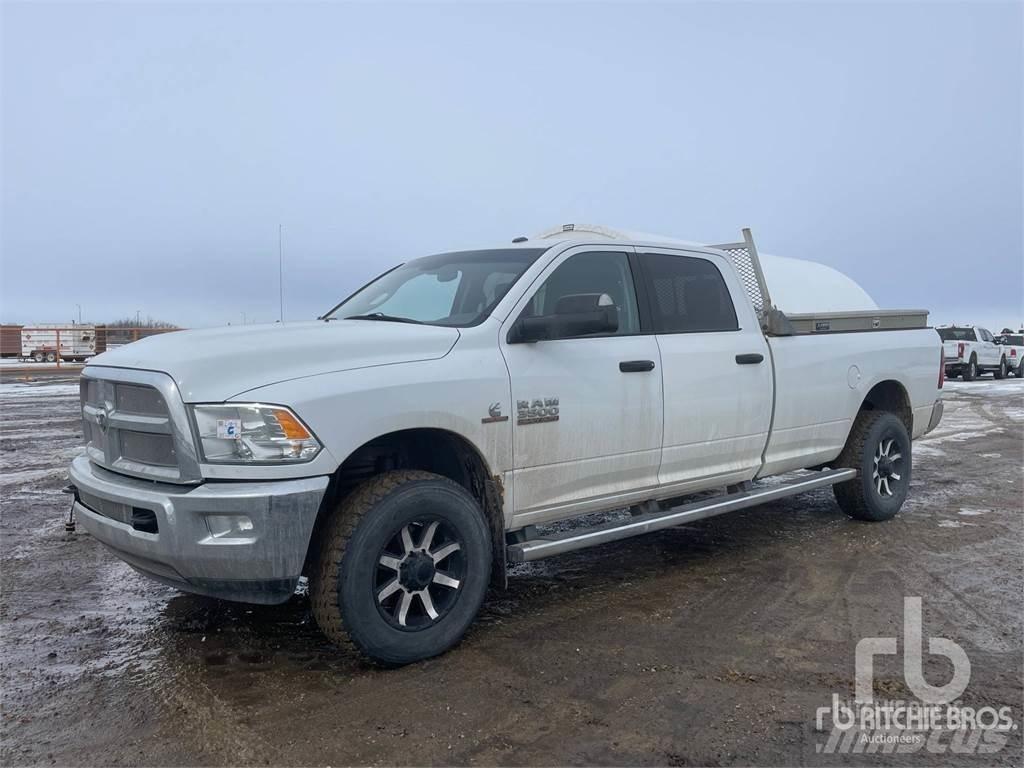 RAM 3500 Bestelwagens met open laadbak