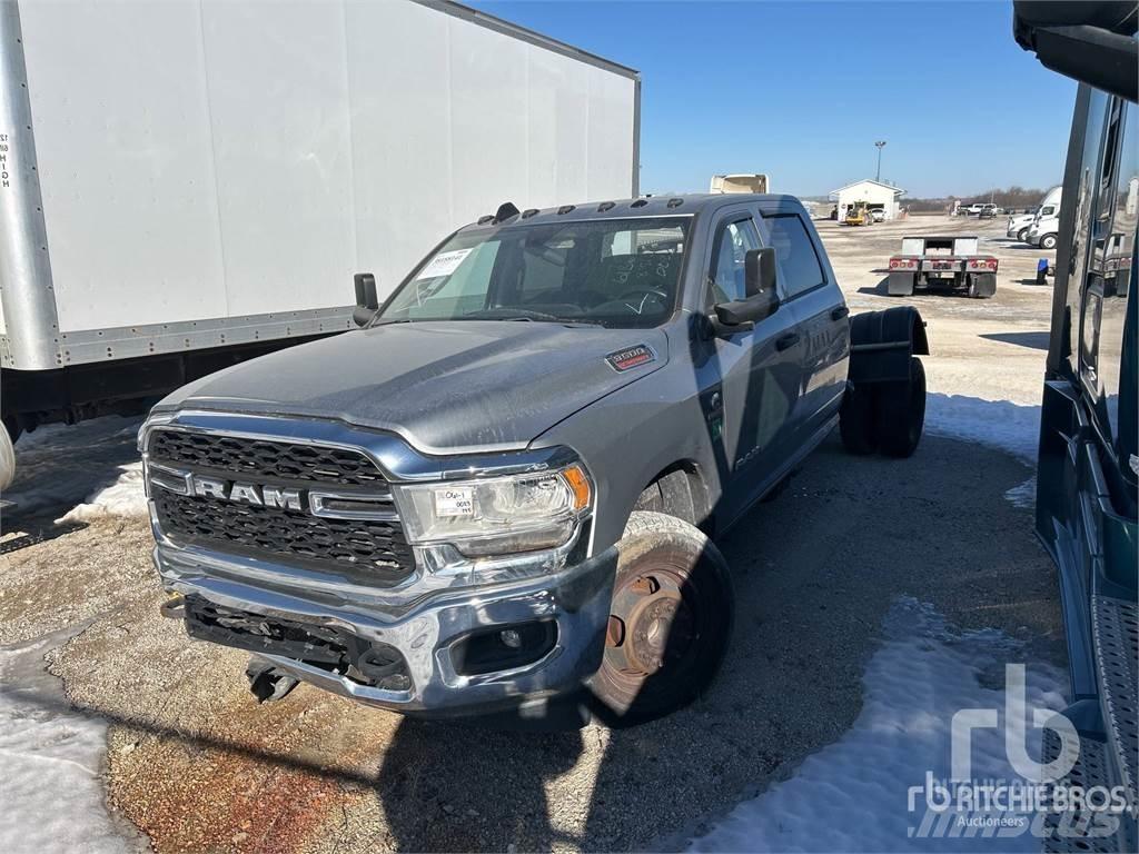 RAM 3500 Bestelwagens met open laadbak