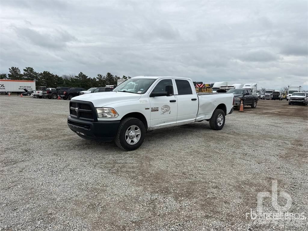 RAM 3500 Bestelwagens met open laadbak