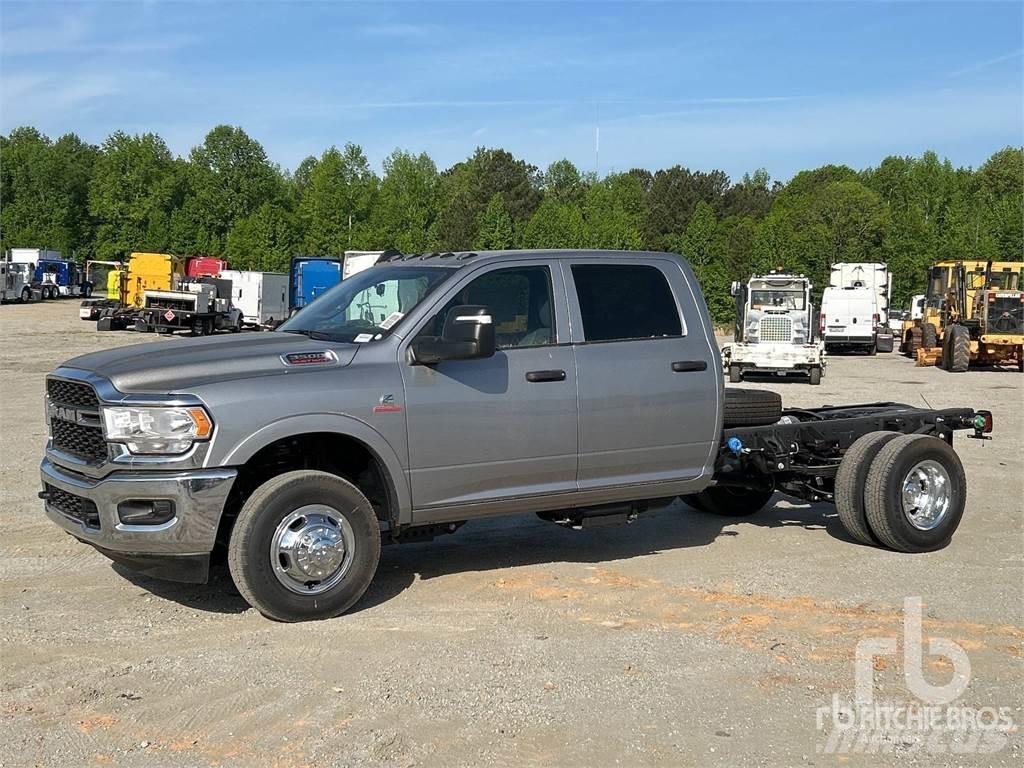 RAM 3500 Chassis met cabine