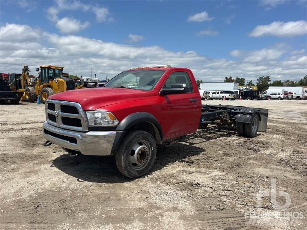 RAM 4500 Chassis met cabine