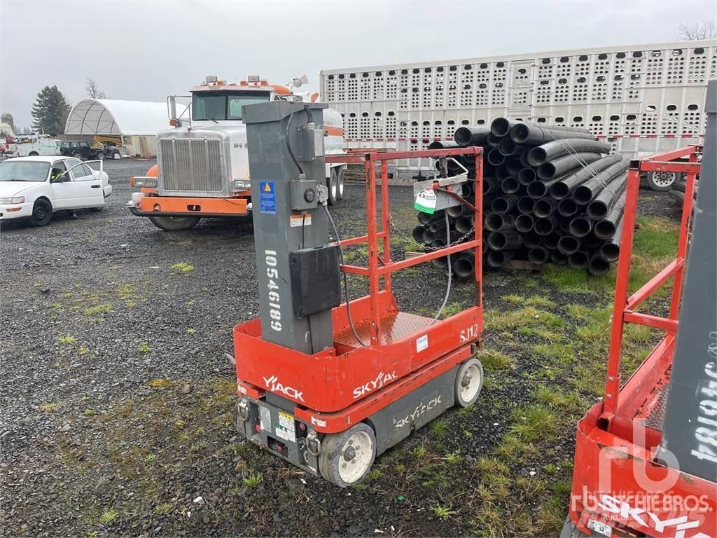 SkyJack SJ12 Knikarmhoogwerkers
