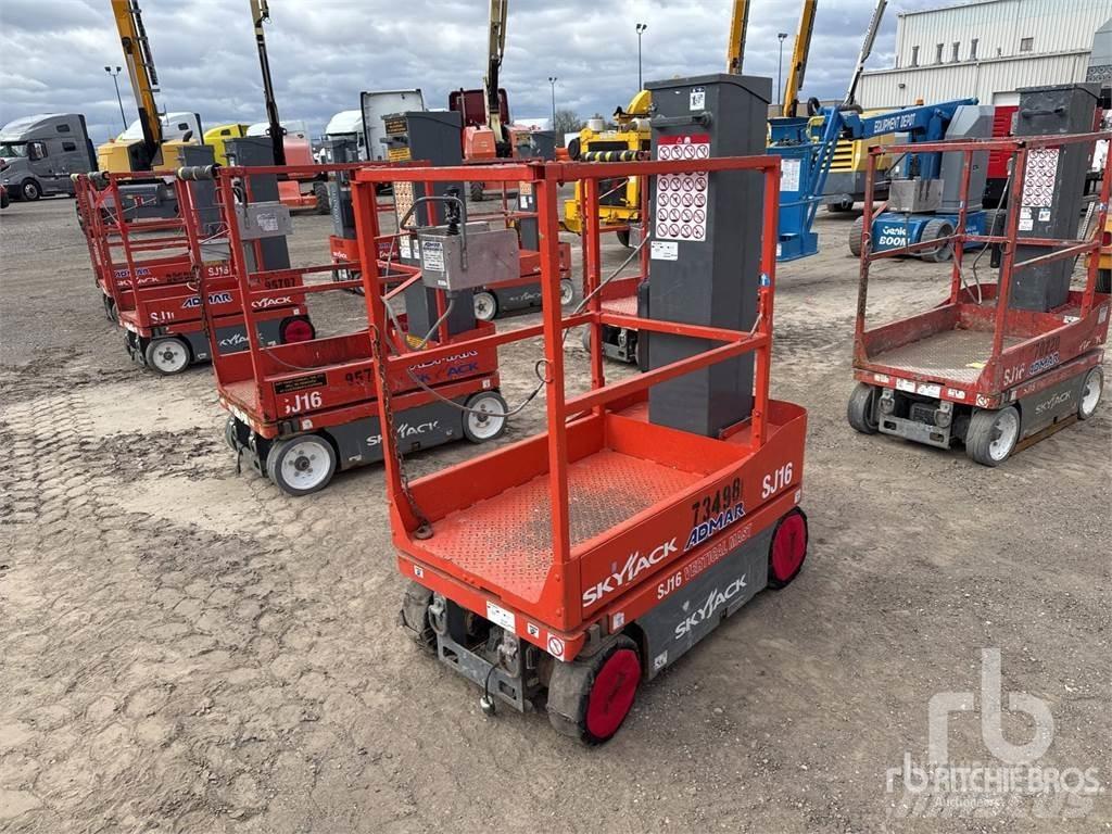 SkyJack SJ16 Takels, lieren en materiaalliften