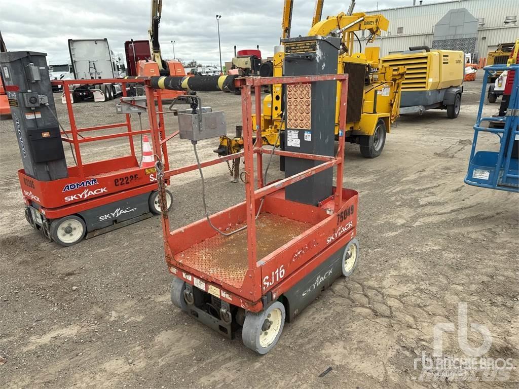 SkyJack SJ16 Takels, lieren en materiaalliften