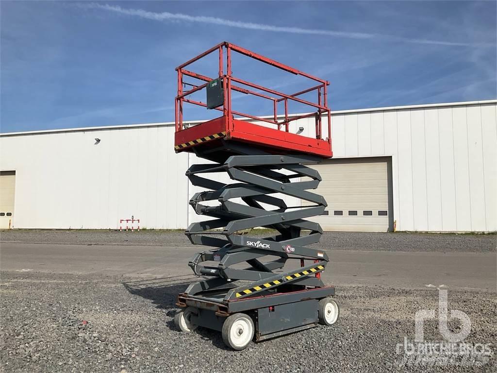 SkyJack SJ4632 Schaarhoogwerkers
