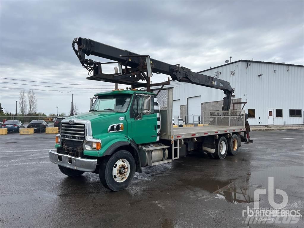 Sterling L7500 Vlakke laadvloer met kraan