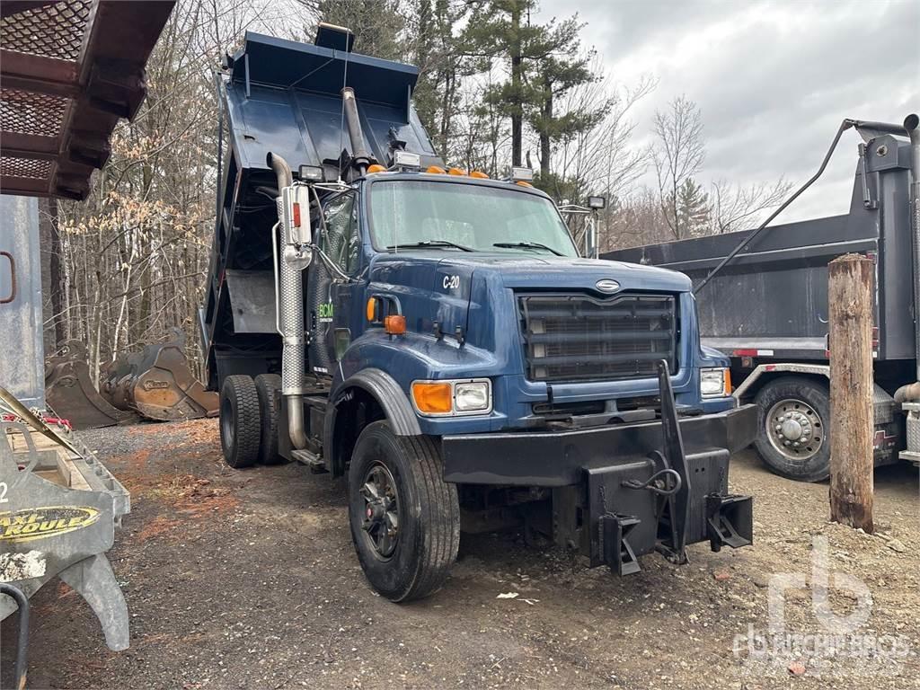 Sterling L9500 Sneeuwschuivers en -ploegen