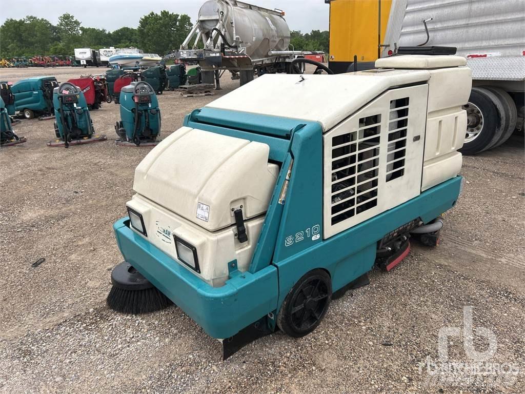 Tennant 8210 Veegmachines