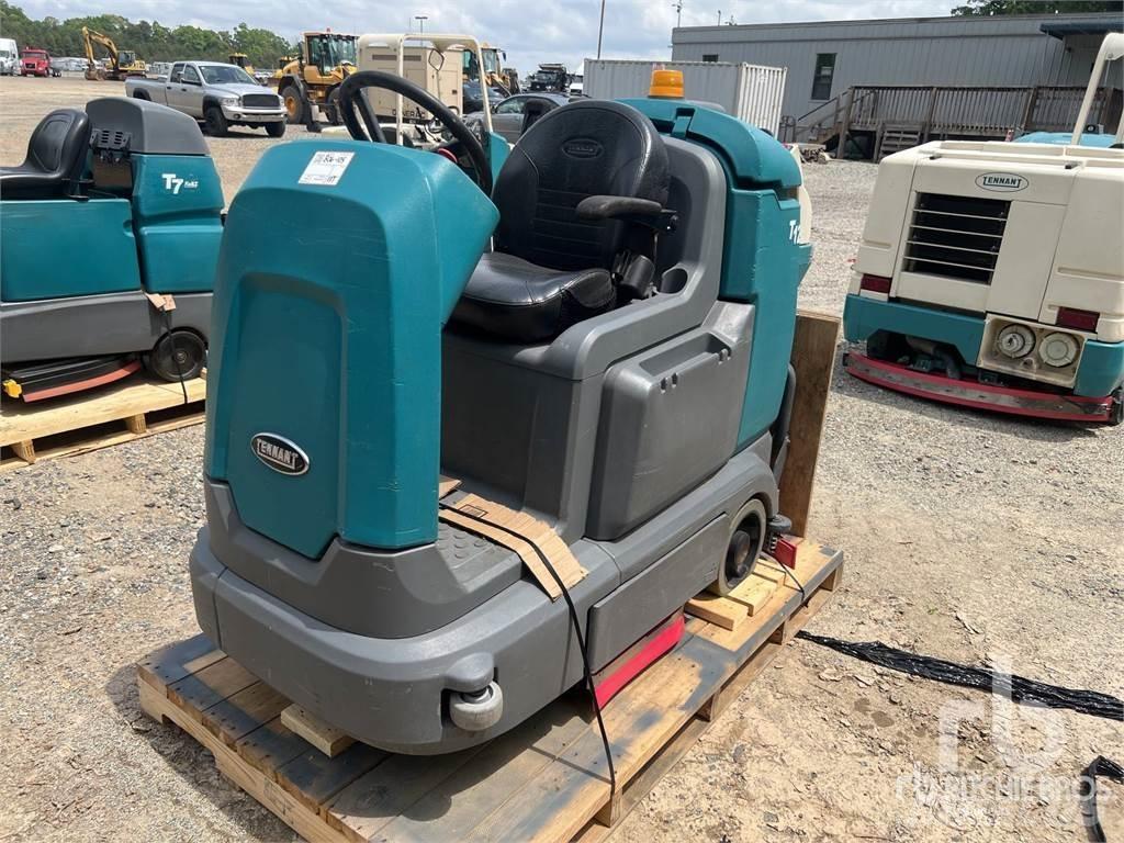 Tennant T12 Veegmachines
