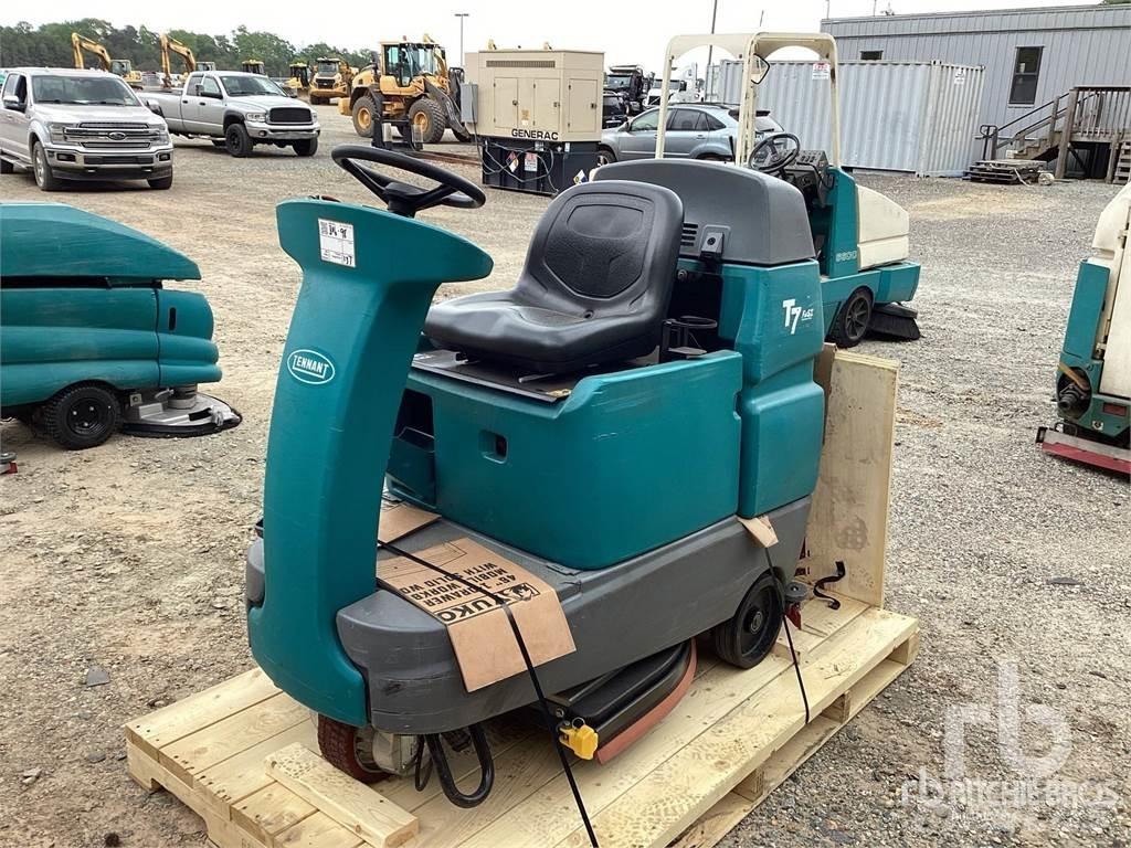 Tennant T7 Veegmachines