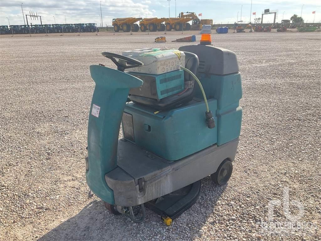 Tennant T7 Veegmachines
