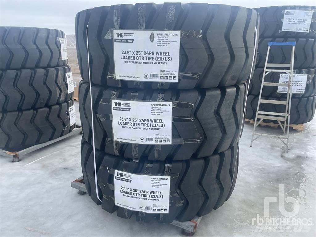 TMG TR235 Banden, wielen en velgen
