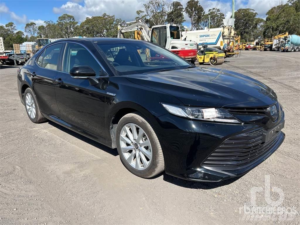 Toyota CAMRY Auto's