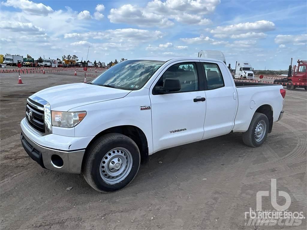 Toyota TUNDRA Bestelwagens met open laadbak