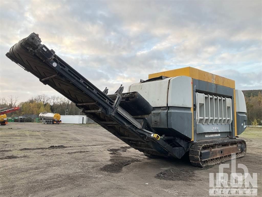 Untha XR3000C Shredders