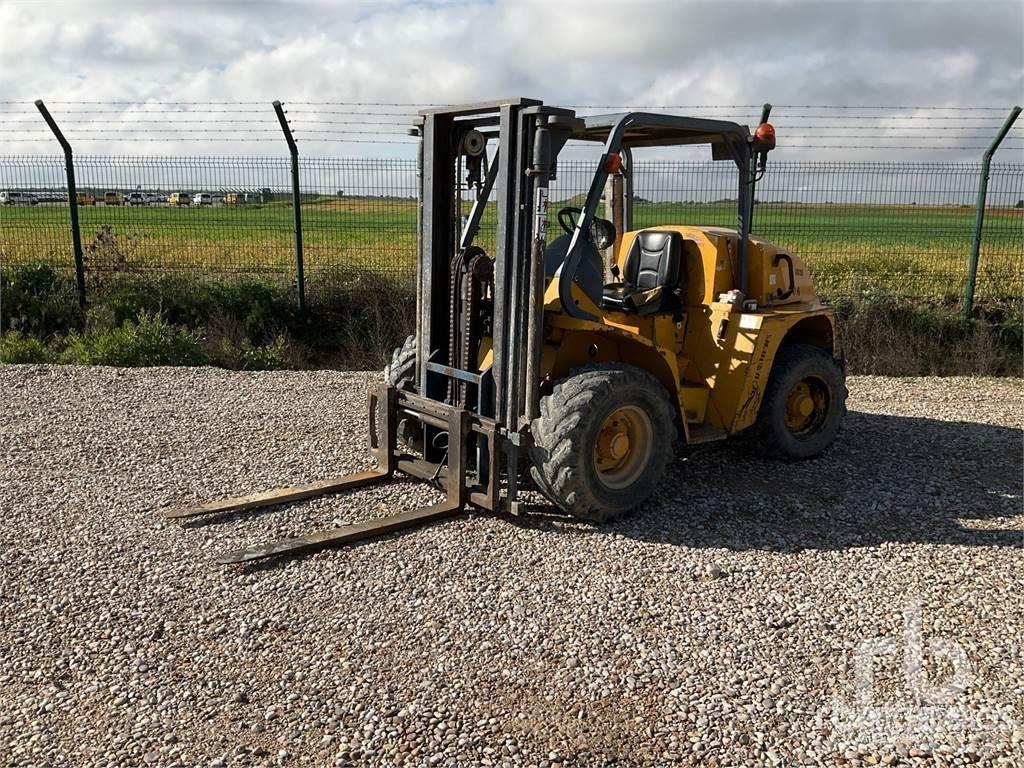 Uromac DTH2500D Vorkheftruck voor zwaar terrein