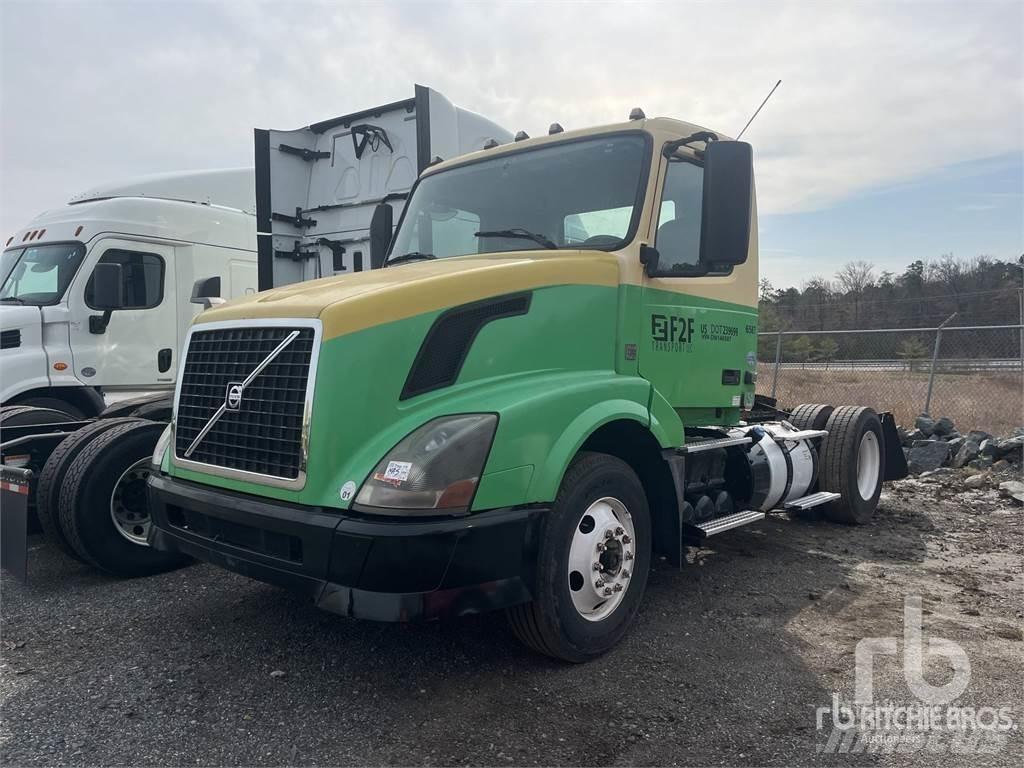 Volvo VNL Trekkers