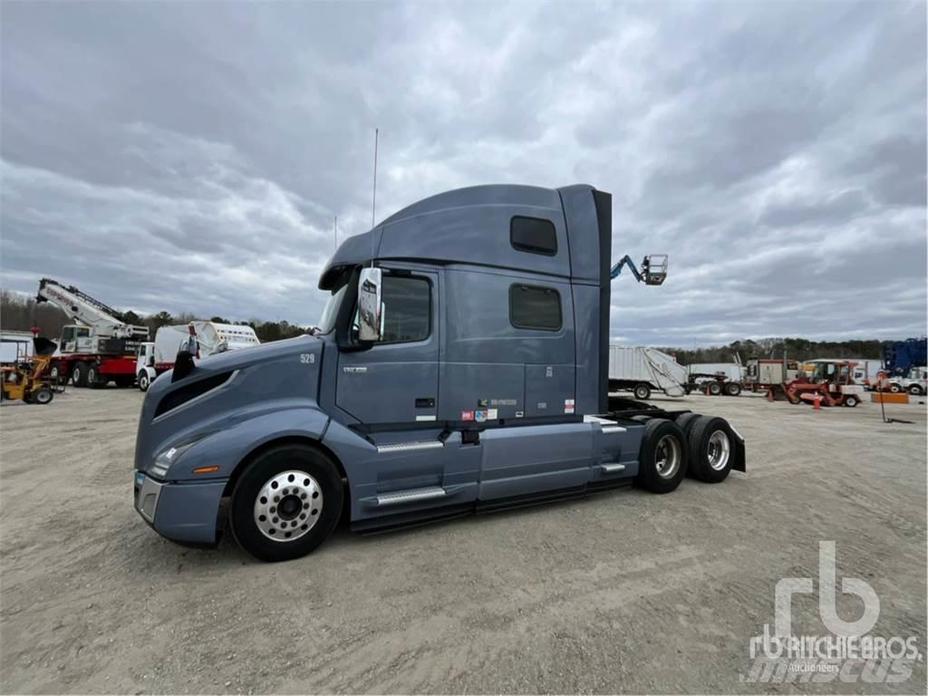 Volvo VNL Trekkers