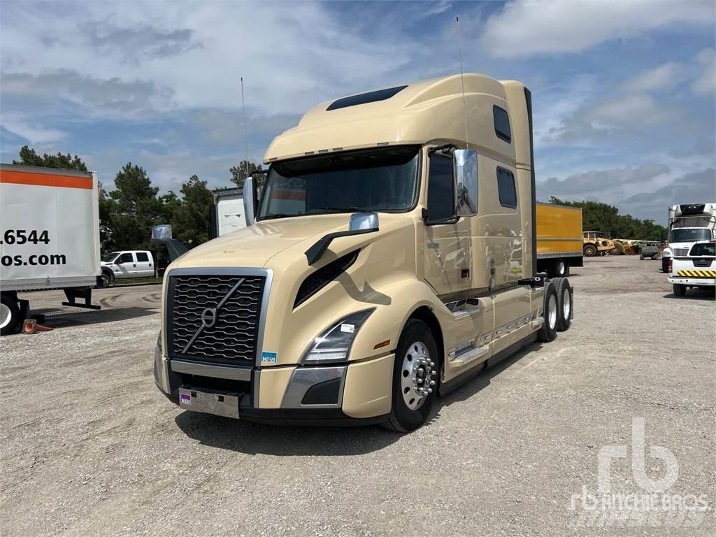 Volvo VNL Trekkers