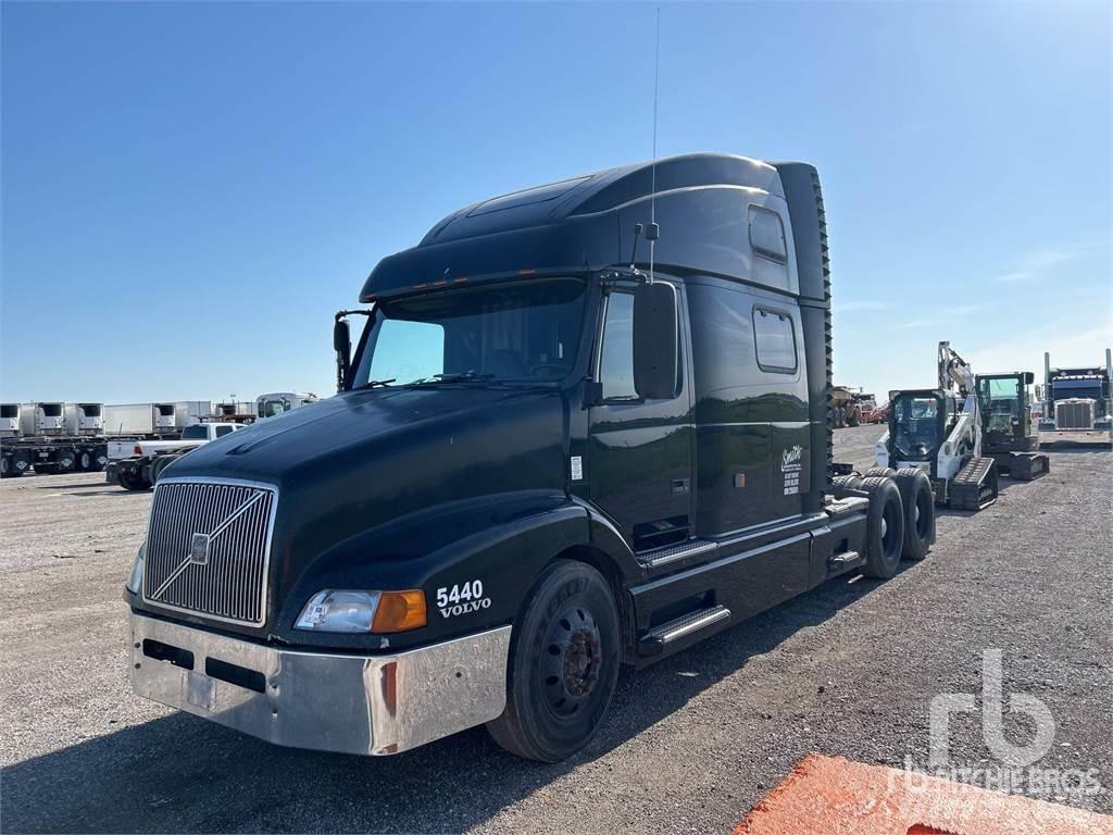 Volvo VNL 780 Trekkers