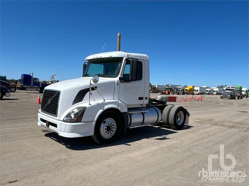 Volvo VNL300 Trekkers