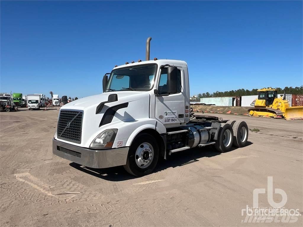 Volvo VNL300 Trekkers