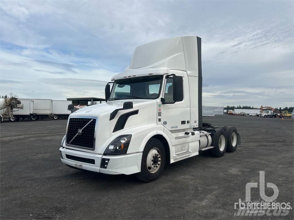 Volvo VNL300 Trekkers