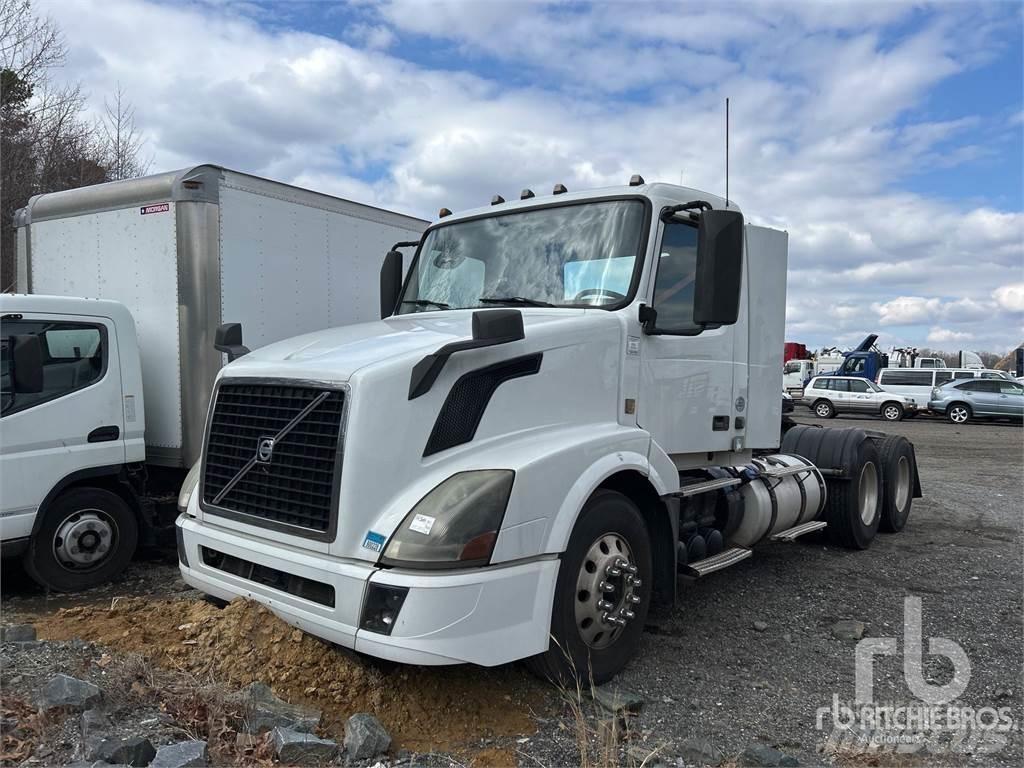 Volvo VNL300 Trekkers