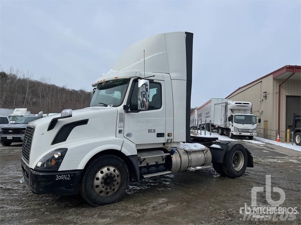 Volvo VNL300 Trekkers