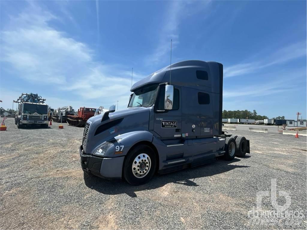 Volvo VNL64T760 Trekkers