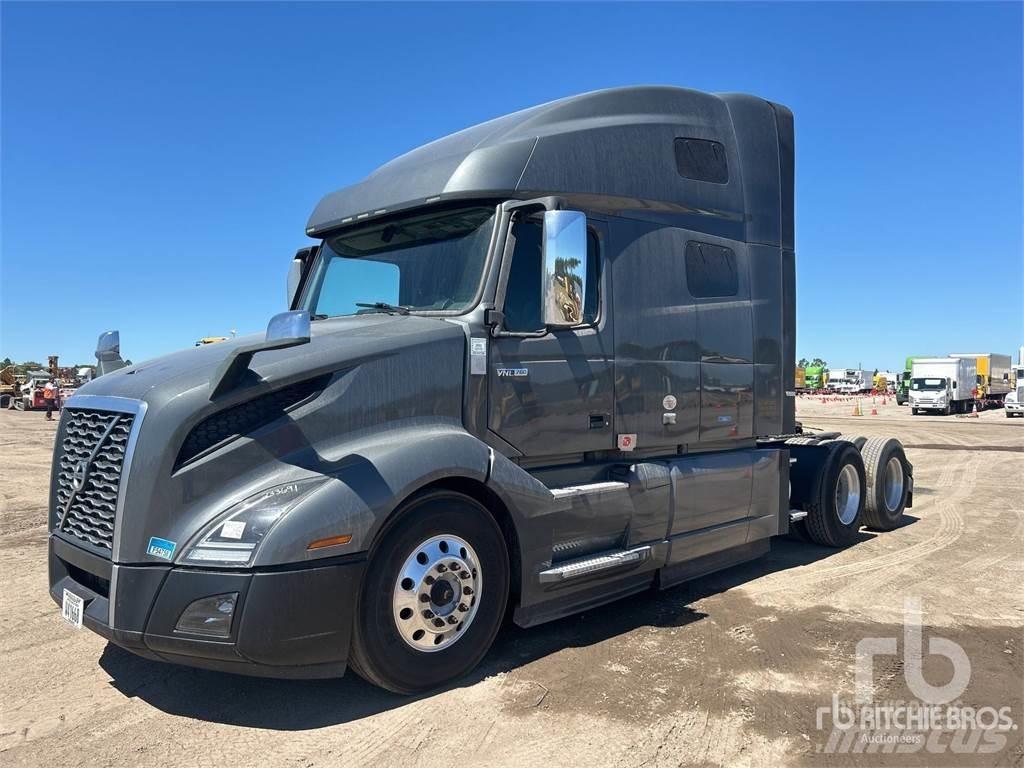 Volvo VNL760 Trekkers