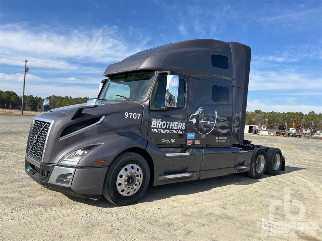 Volvo VNL760 Trekkers