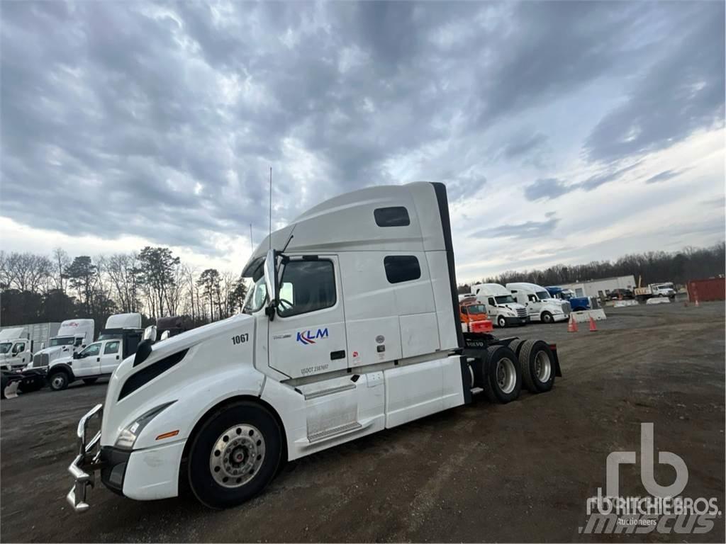 Volvo VNL760 Trekkers
