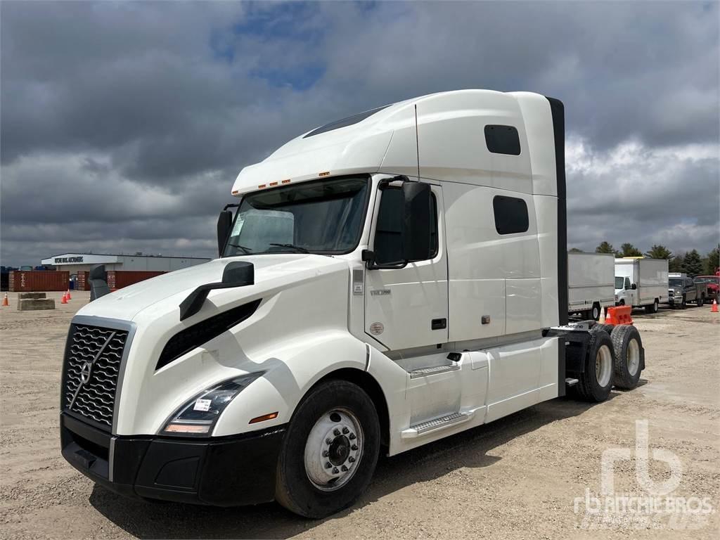 Volvo VNL760 Trekkers