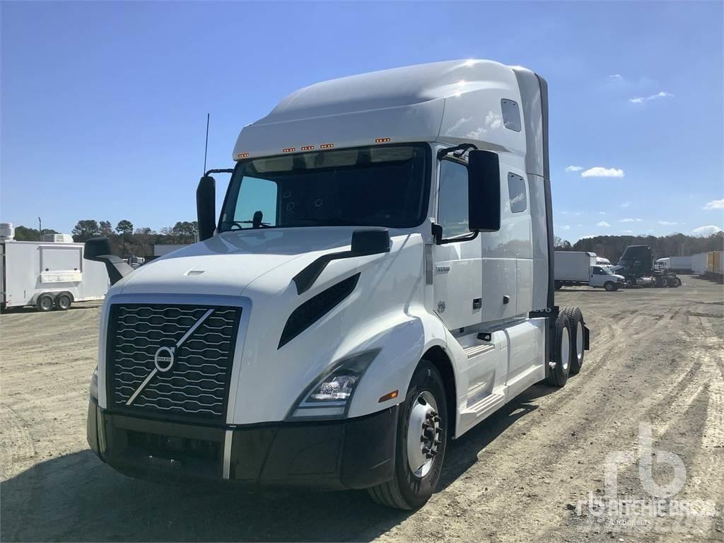 Volvo VNL760 Trekkers