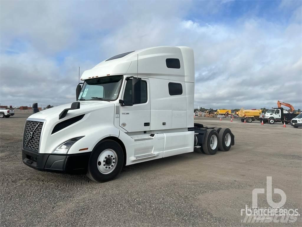 Volvo VNL760 Trekkers