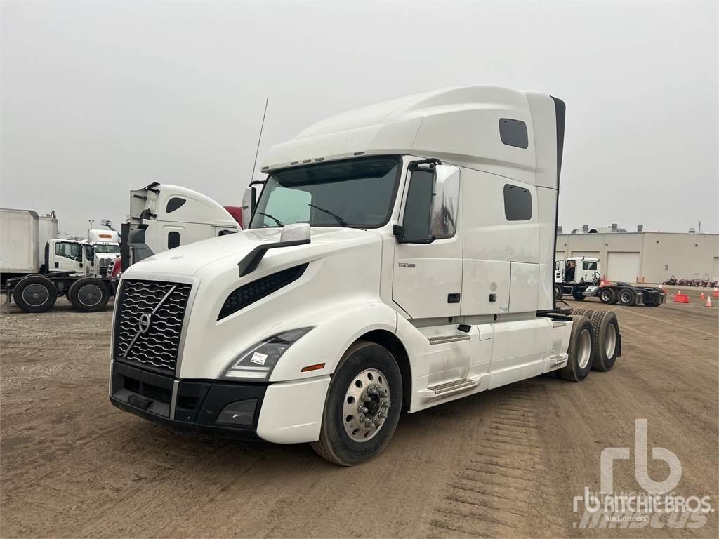 Volvo VNL760 Trekkers
