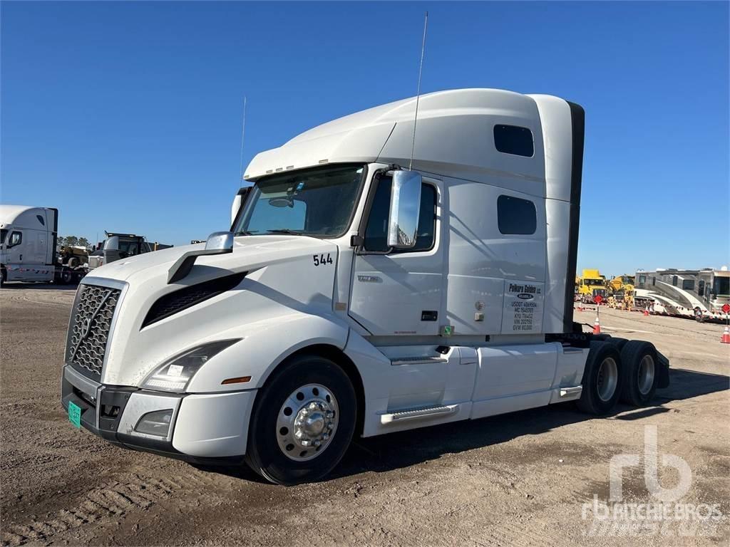 Volvo VNL760 Trekkers