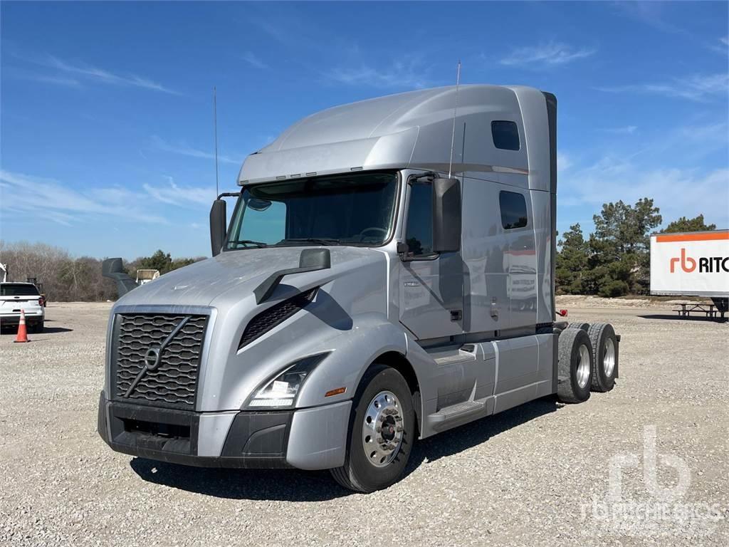 Volvo VNL760 Trekkers