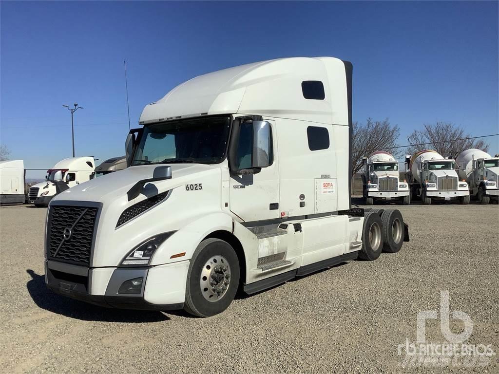 Volvo VNL760 Trekkers