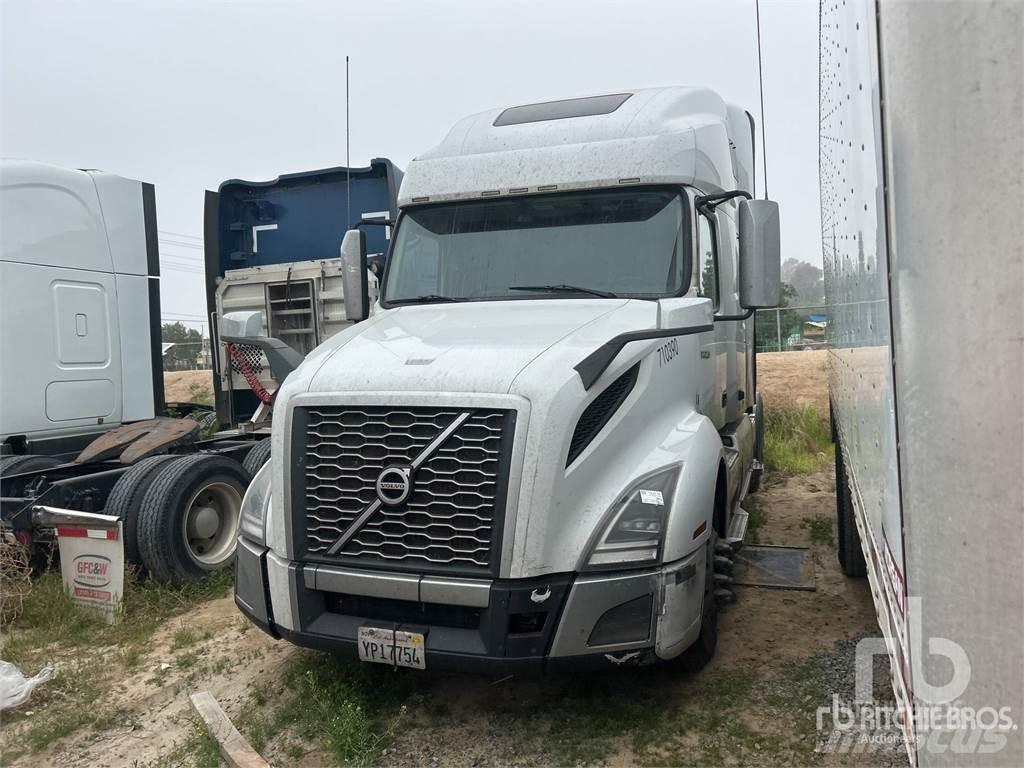 Volvo VNL760 Trekkers
