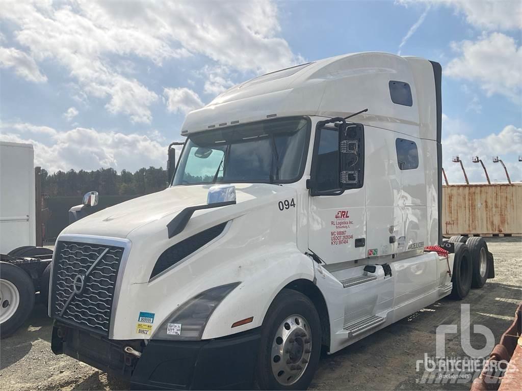 Volvo VNL760 Trekkers
