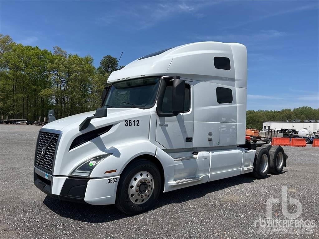 Volvo VNL760 Trekkers