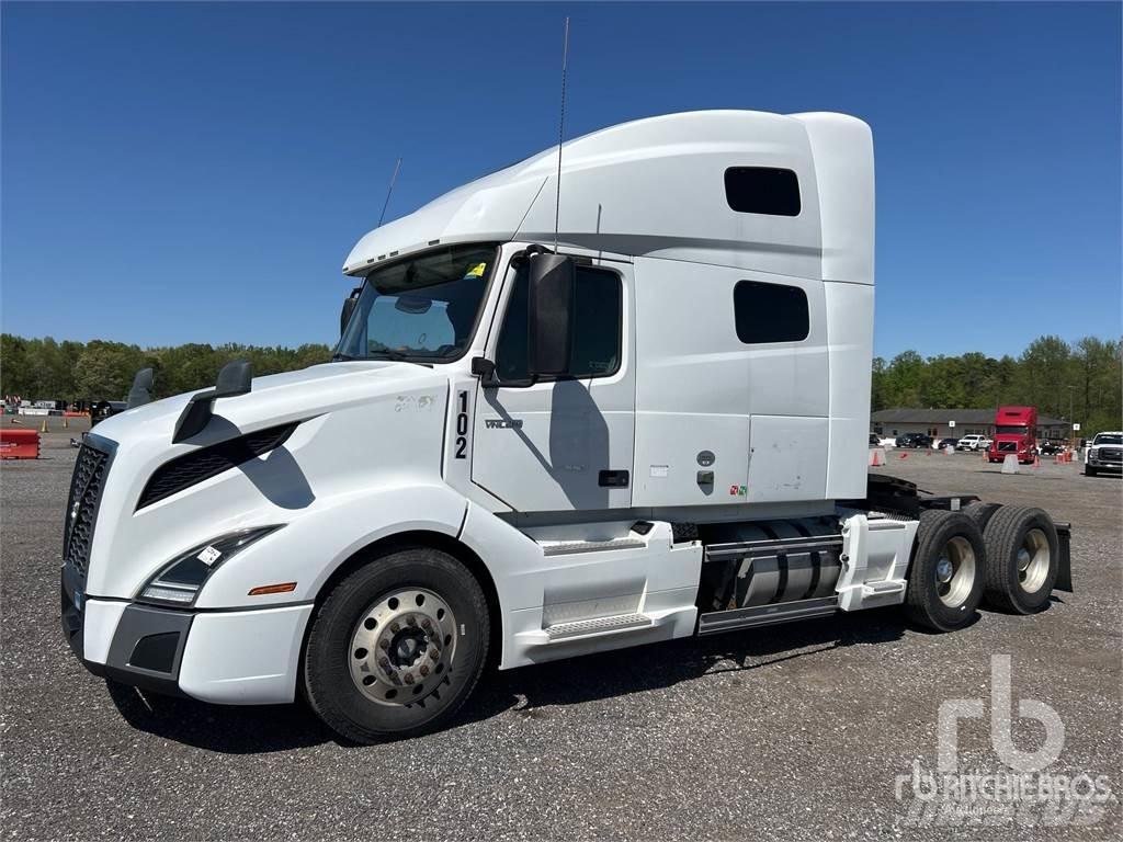 Volvo VNL760 Trekkers