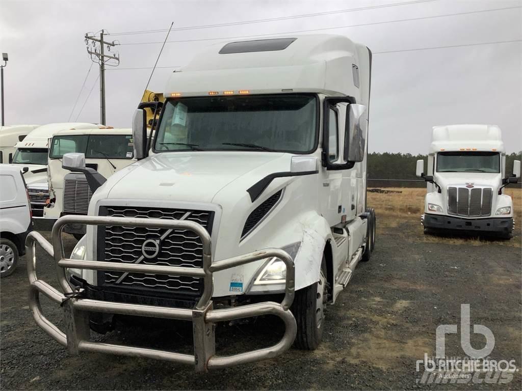 Volvo VNL760 Trekkers