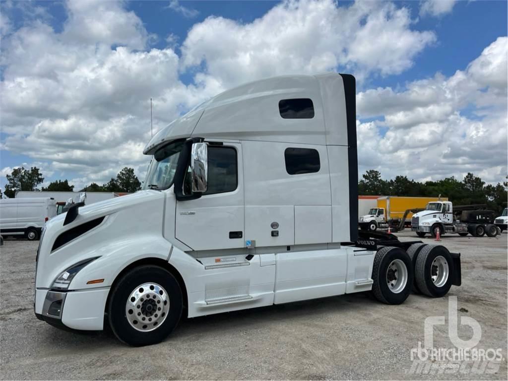 Volvo VNL760 Trekkers