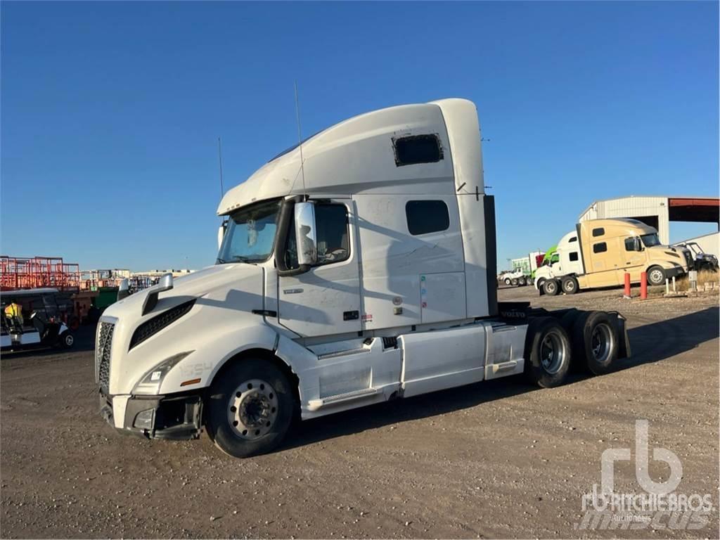 Volvo VNL760 Trekkers