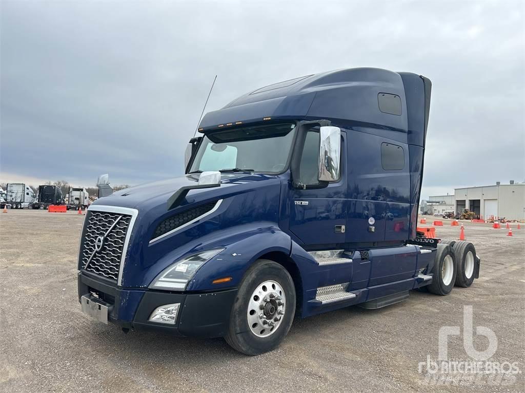 Volvo VNL760 Trekkers